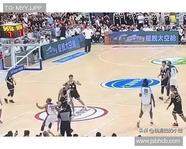 广东男篮与北京首钢第三场激战回顾赛场精彩瞬间与球员表现分析