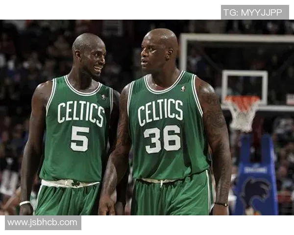 芝加哥公牛与波士顿凯尔特人激战正酣NBA季后赛精彩对决引发球迷热议